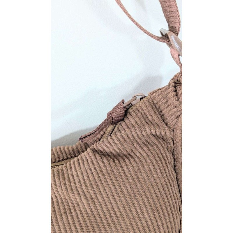 Halvmåneformad Axelremsväska - Brun