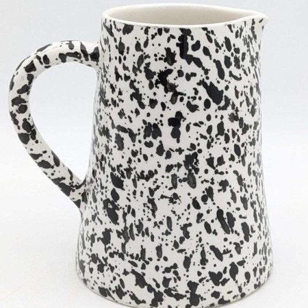 Kanna -Prickig Svart Kanna -Prickig Svart